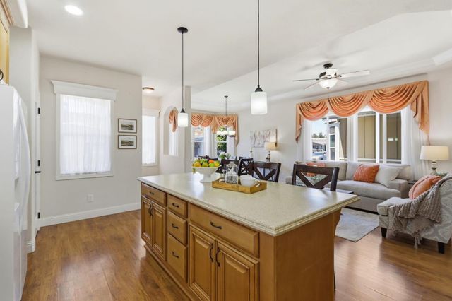 819 Villa Teresa Way 819, San Jose, CA 95123