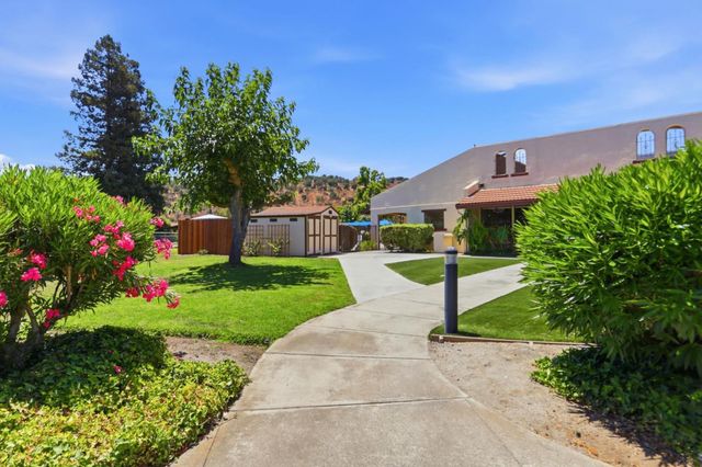 819 Villa Teresa Way 819, San Jose, CA 95123