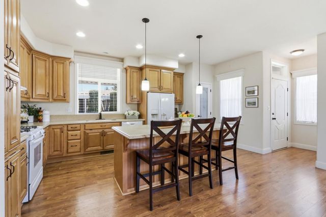 819 Villa Teresa Way 819, San Jose, CA 95123