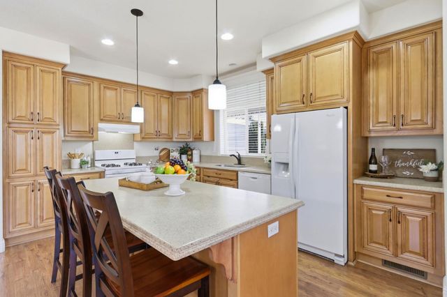 819 Villa Teresa Way 819, San Jose, CA 95123
