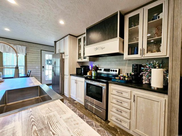 14 Mountain Grove Road, Greenbrier, AR 72058