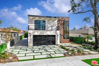 3932 Minerva Avenue, Los Angeles, CA 90066