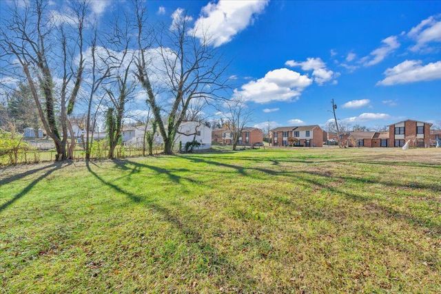 1315 Liberty RD, Roanoke, VA 24012