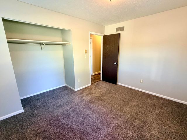 1145 Kalone Way, Lexington, KY 40515
