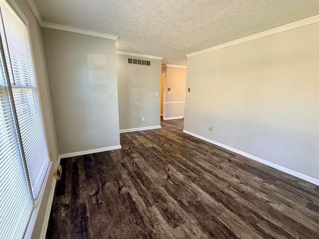 1145 Kalone Way, Lexington, KY 40515