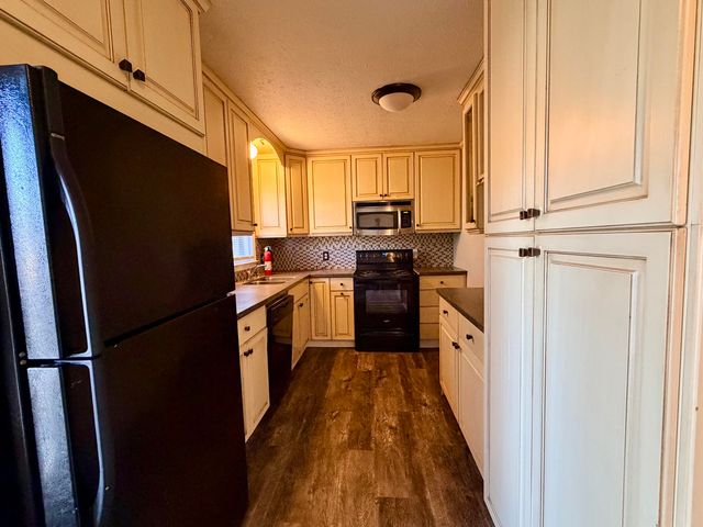 1145 Kalone Way, Lexington, KY 40515