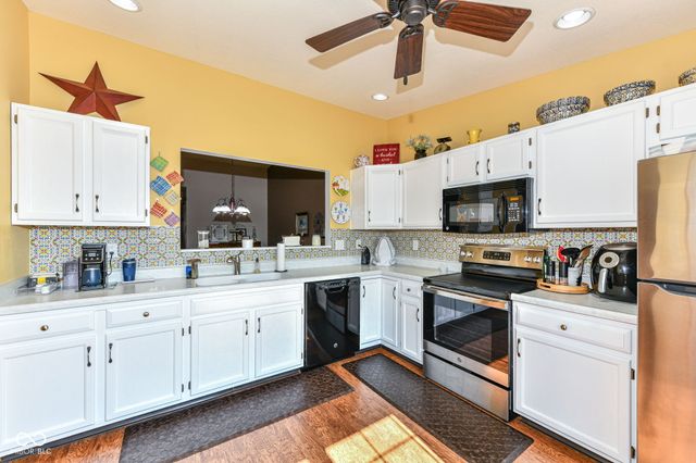 2038 Flamingo Way, Franklin, IN 46131