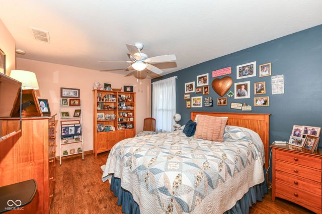 2038 Flamingo Way, Franklin, IN 46131