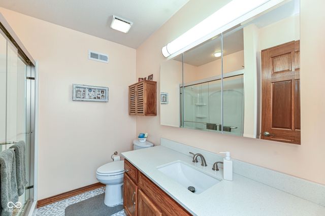 2038 Flamingo Way, Franklin, IN 46131