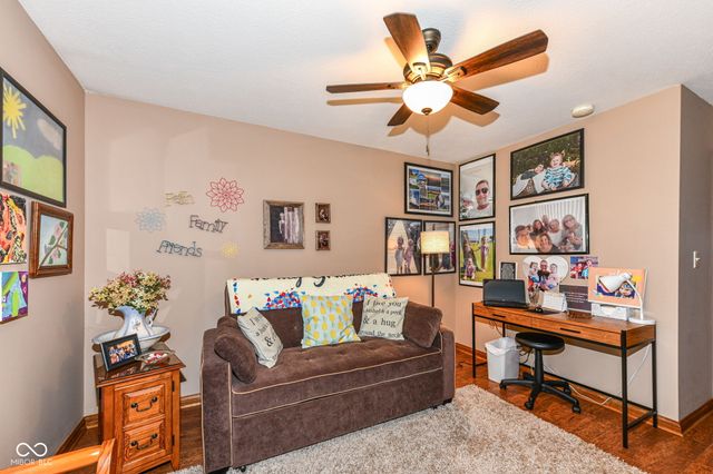 2038 Flamingo Way, Franklin, IN 46131