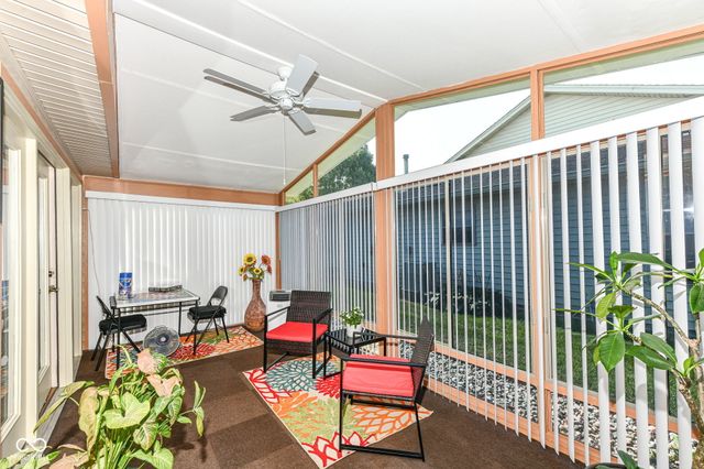 2038 Flamingo Way, Franklin, IN 46131