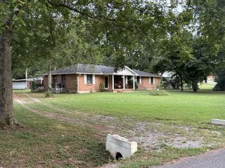 456 Ewing Ln, Nashville, TN 37207