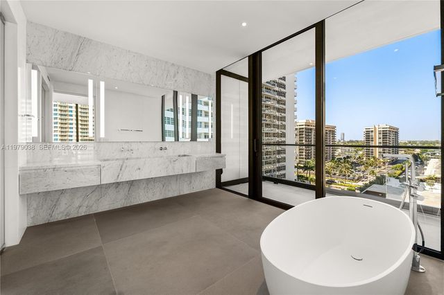 2000 S Ocean Drive 8A, Hallandale Beach, FL 33009