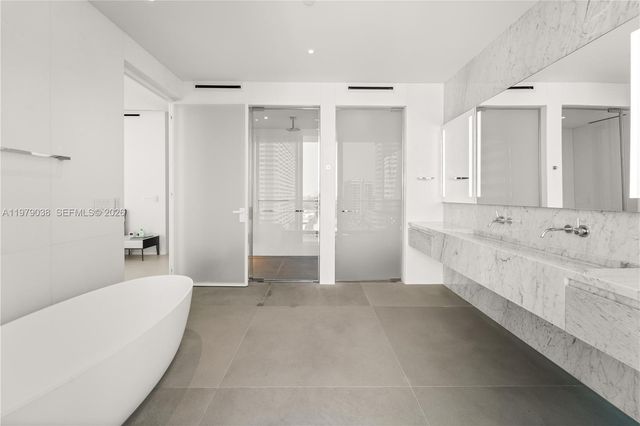 2000 S Ocean Drive 8A, Hallandale Beach, FL 33009