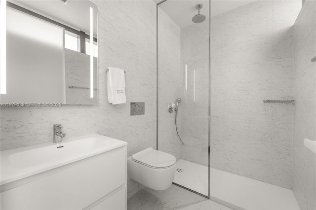 2000 S Ocean Drive 8A, Hallandale Beach, FL 33009