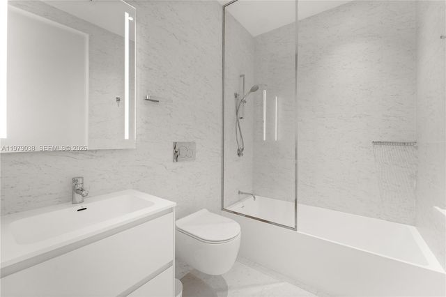2000 S Ocean Drive 8A, Hallandale Beach, FL 33009