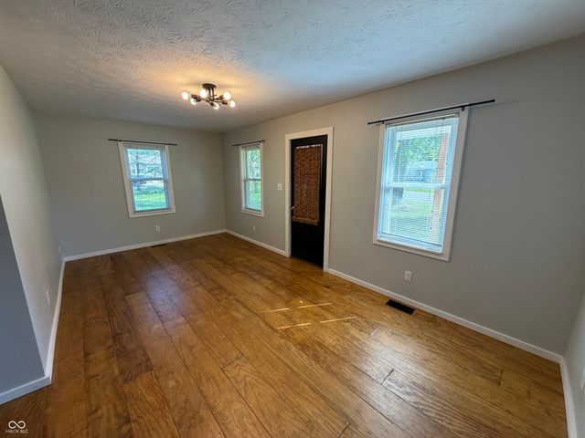326 N Main Street, Brooklyn, IN 46111