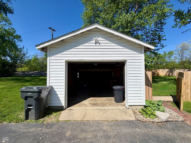 326 N Main Street, Brooklyn, IN 46111
