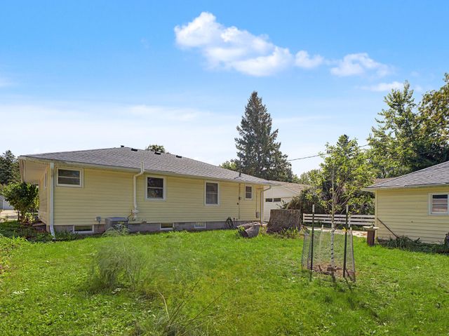 709 18th Avenue NE, Rochester, MN 55906