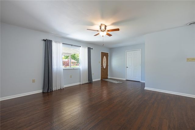 5808 Woodville Drive, Dayton, OH 45414