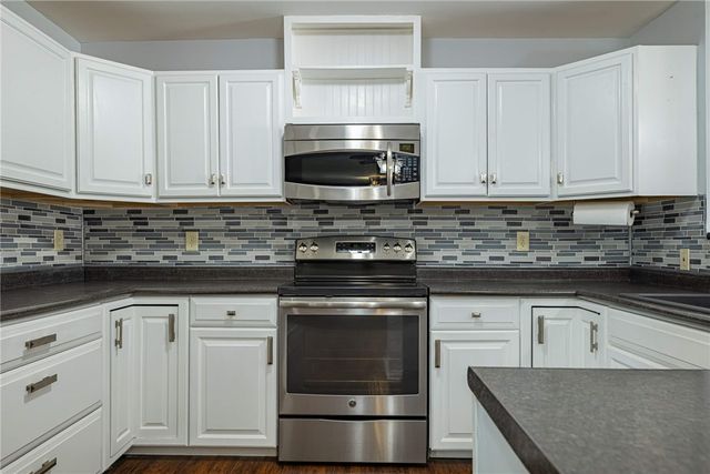 5808 Woodville Drive, Dayton, OH 45414