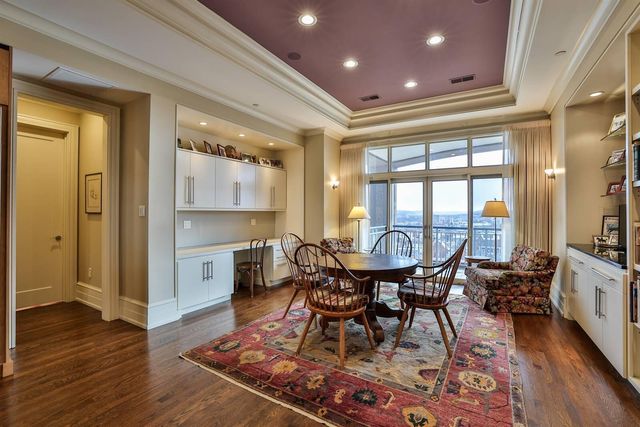 100 W Rivercenter Boulevard, PH3B, Covington, KY 41011
