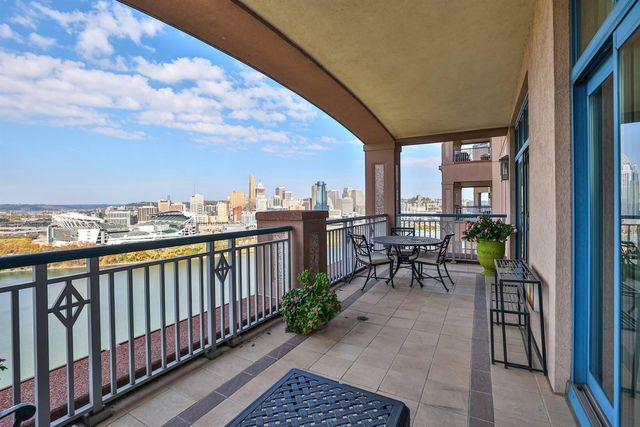 100 W Rivercenter Boulevard, PH3B, Covington, KY 41011