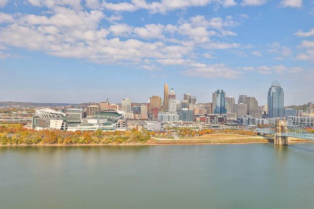 100 W Rivercenter Boulevard, PH3B, Covington, KY 41011