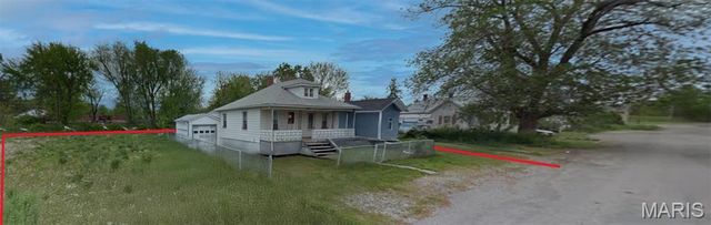449 S 40th Street, East St Louis, IL 62207