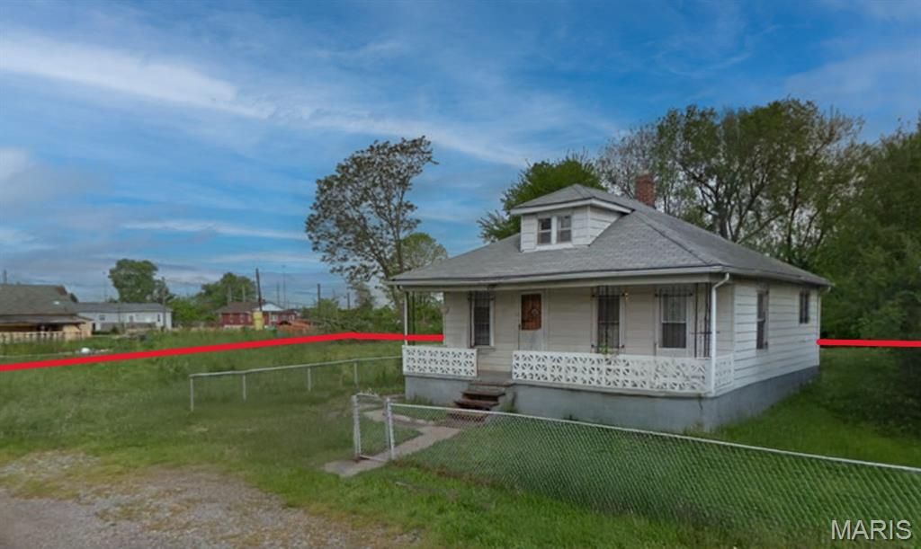 449 S 40th Street, East St Louis, IL 62207