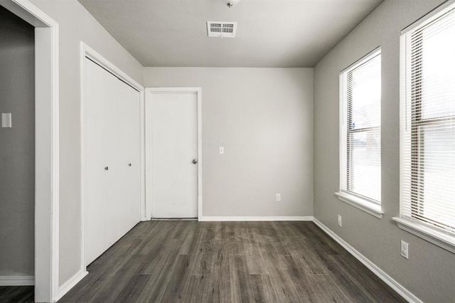 703 Stonecroft Circle, Edmond, OK 73034