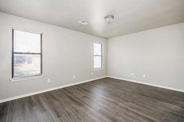 703 Stonecroft Circle, Edmond, OK 73034