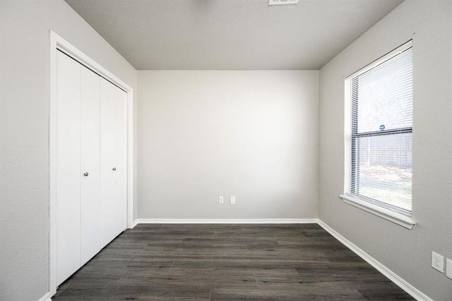 703 Stonecroft Circle, Edmond, OK 73034