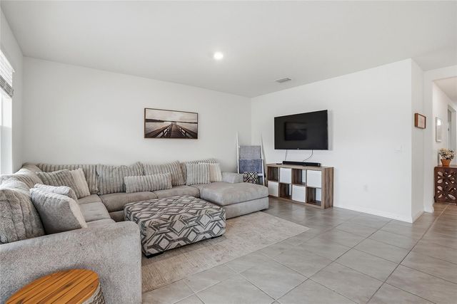 31019 PENNY SURF LOOP, Wesley Chapel, FL 33545