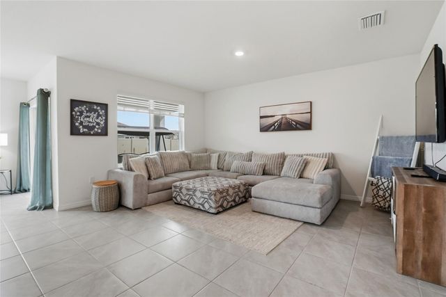 31019 PENNY SURF LOOP, Wesley Chapel, FL 33545