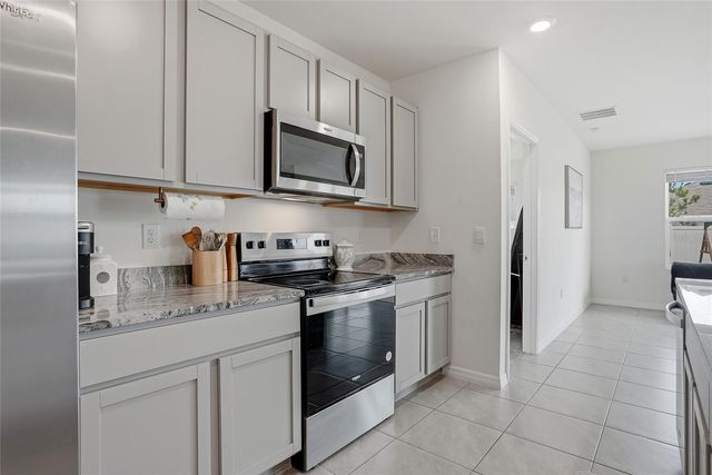 31019 PENNY SURF LOOP, Wesley Chapel, FL 33545