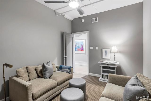 4901 Washington Avenue 3B, St Louis, MO 63108