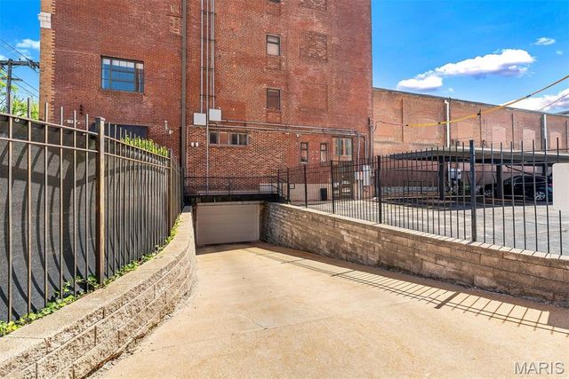 4901 Washington Avenue 3B, St Louis, MO 63108