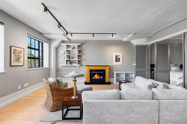 4901 Washington Avenue 3B, St Louis, MO 63108