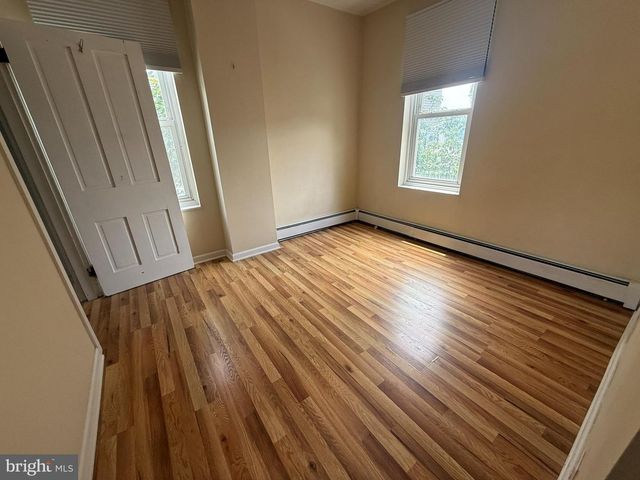 247 GREEN LN, Philadelphia, PA 19128