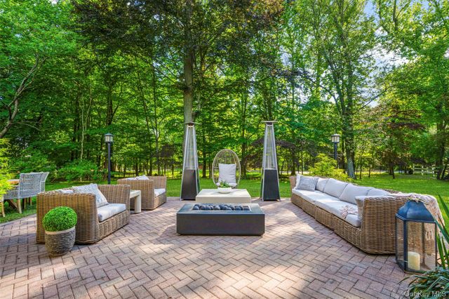 6 Trails End, Rye, NY 10580