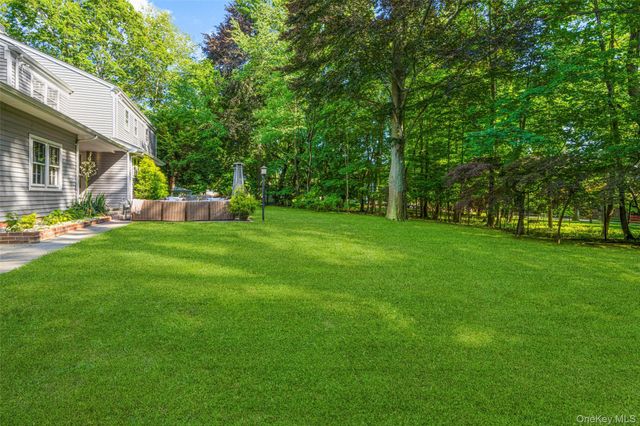6 Trails End, Rye, NY 10580