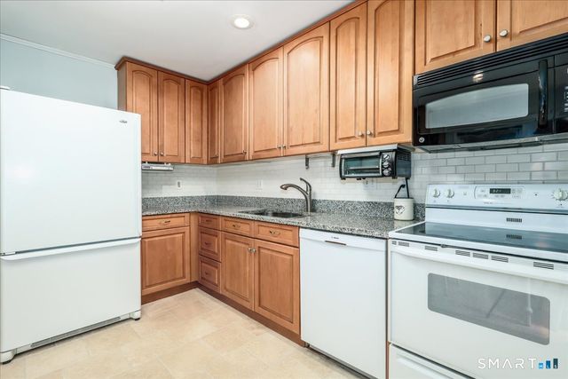 55 Sullivan Farm 55, New Milford, CT 06776