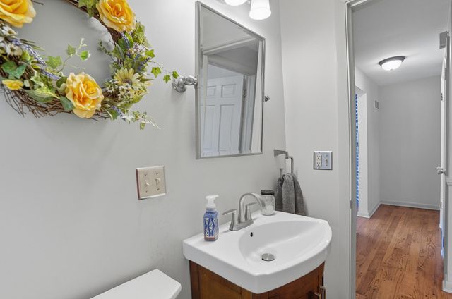 144 S Bird Road 144 S Bird Road, Springfield, OH 45505