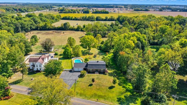 144 S Bird Road 144 S Bird Road, Springfield, OH 45505