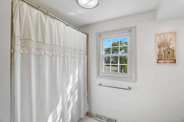 144 S Bird Road 144 S Bird Road, Springfield, OH 45505