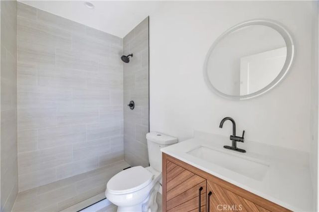 10905 Dalerose Avenue C, Inglewood, CA 90304