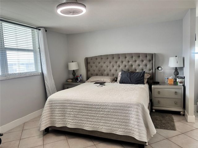 3600 NE 170 St. Apt.D.406, North Miami Beach, FL 33160