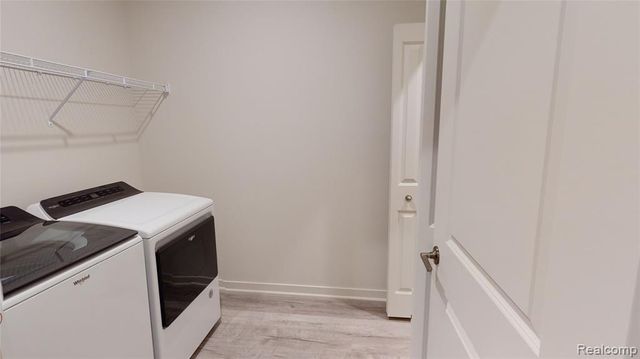 4000 Insignia 4, Clarkston, MI 48346