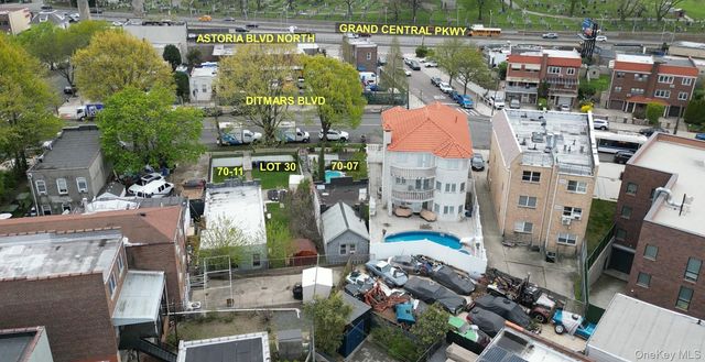 70-07, Astoria, NY 11370